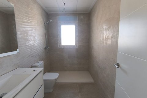 Villa till salu i Pinoso, Alicante, Spanien 3 sovrum, 153 kvm. Nr. 146640 - foto 19