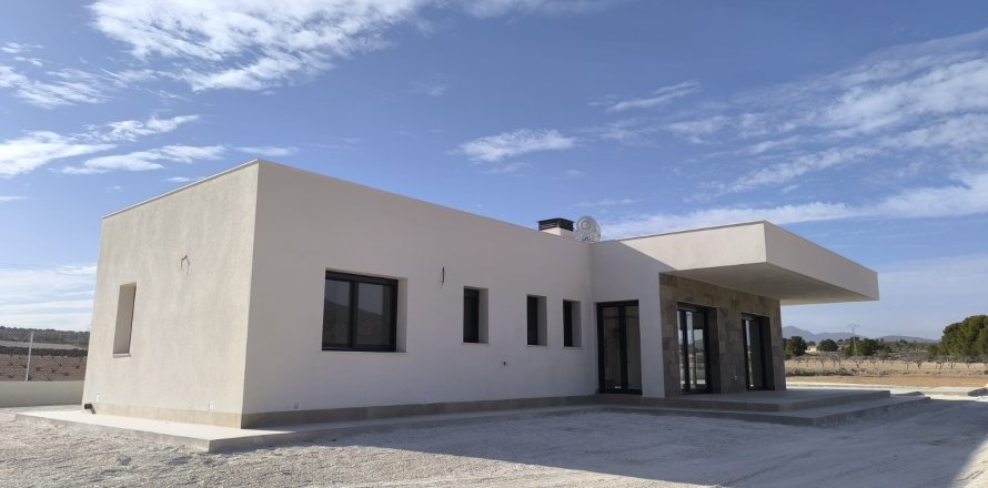 Villa i Pinoso, Alicante, Spanien 3 sovrum, 153 kvm. Nr. 146640