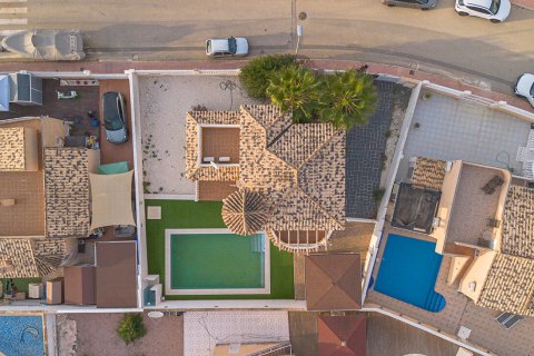 Villa zum Verkauf in Ciudad Quesada, Alicante, Spanien 4 Schlafzimmer,  Nr. 146641 - Foto 2