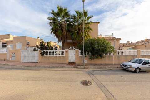 Villa zum Verkauf in Ciudad Quesada, Alicante, Spanien 4 Schlafzimmer,  Nr. 146641 - Foto 8