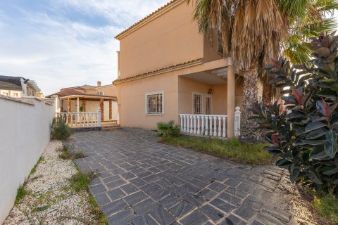Villa zum Verkauf in Ciudad Quesada, Alicante, Spanien 4 Schlafzimmer,  Nr. 146641 - Foto 7