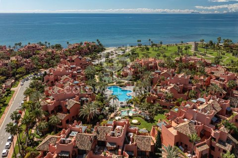 Kattohuoneisto myytävänä Estepona, Malaga, Espanja, 3 makuuhuonetta, 206 m2 No. 158352 - kuva 2