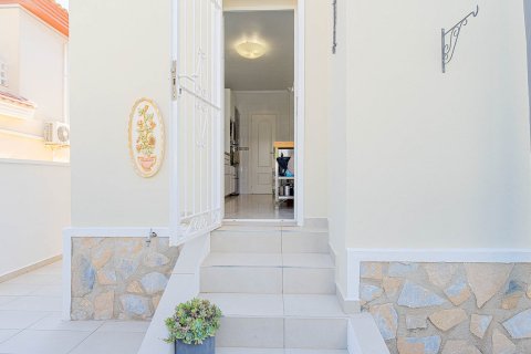 Kamienica w Alicante, Hiszpania 3 sypialnie, 126 mkw. nr 190214 – zdjęcie 24