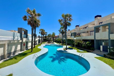 Apartament w La Mata, Alicante, Hiszpania 2 sypialnie, 62 mkw. nr 190171