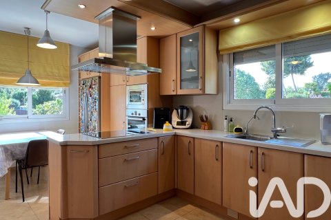 House zum Verkauf in Sabadell, Barcelona, Spanien 4 Schlafzimmer, 402 m2 Nr. 188396 - Foto 17