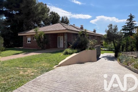 House zum Verkauf in Sabadell, Barcelona, Spanien 4 Schlafzimmer, 402 m2 Nr. 188396 - Foto 1