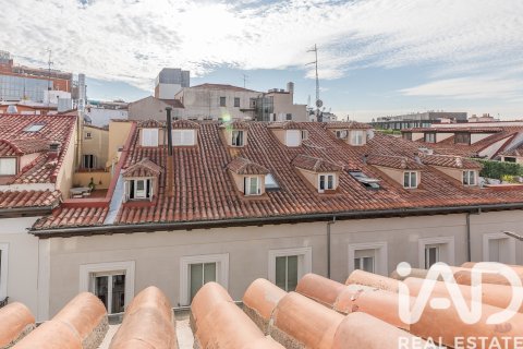 Apartament w Madrid, Hiszpania 3 sypialnie, 67 mkw. nr 188395 – zdjęcie 2