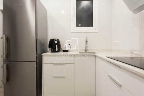 Apartament w Barcelona, Hiszpania 5 sypialni, 140 mkw. nr 150971 – zdjęcie 22