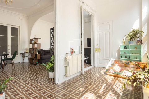 Apartament w Barcelona, Hiszpania 5 sypialni, 140 mkw. nr 150971 – zdjęcie 5