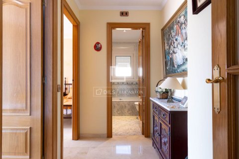 Villa till salu i Cabrils, Barcelona, Spanien 4 sovrum, 218 kvm. Nr. 150967 - foto 22