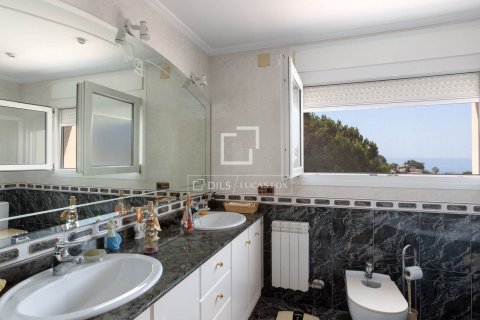 Villa till salu i Cabrils, Barcelona, Spanien 4 sovrum, 218 kvm. Nr. 150967 - foto 19