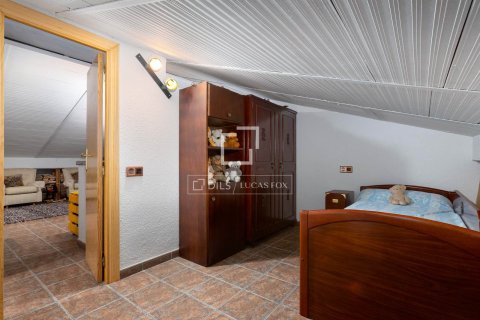 Villa till salu i Cabrils, Barcelona, Spanien 4 sovrum, 218 kvm. Nr. 150967 - foto 28