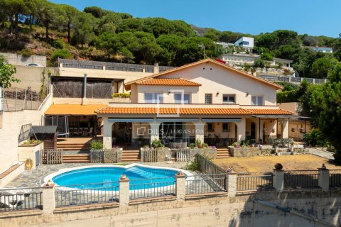 Villa till salu i Cabrils, Barcelona, Spanien 4 sovrum, 218 kvm. Nr. 150967 - foto 7