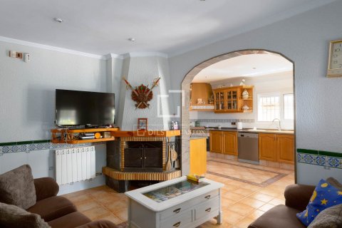 Villa till salu i Cabrils, Barcelona, Spanien 4 sovrum, 218 kvm. Nr. 150967 - foto 13