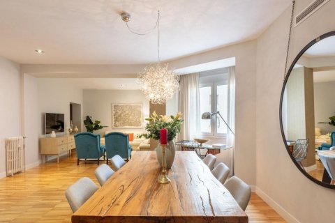 Appartamento in affitto Madrid, Spagna 4 camere da letto, 195 mq. N° 108340 - foto 11