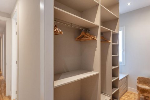 Appartamento in affitto Madrid, Spagna 4 camere da letto, 195 mq. N° 108340 - foto 16