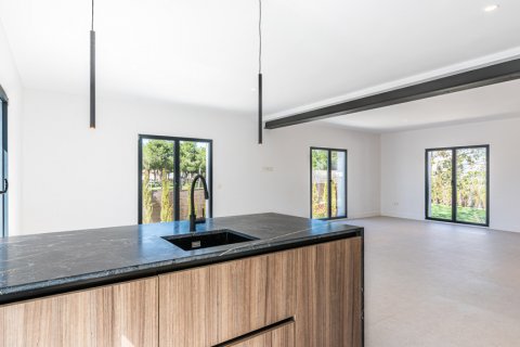 Villa for sale Villaviciosa de Odon, Madrid, Spain 5 bedrooms, 425 sq.m. No. 108345 - photo 8
