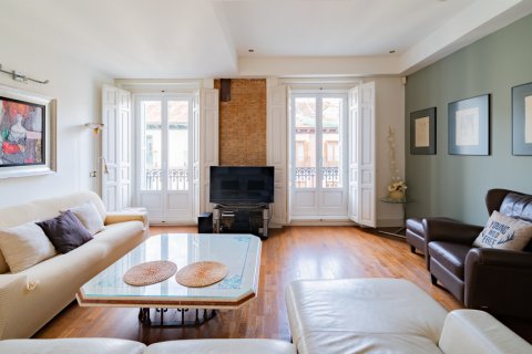 Apartamento en venta Madrid, España 2 dormitorios, 132 m2 No. 107361 - foto 2