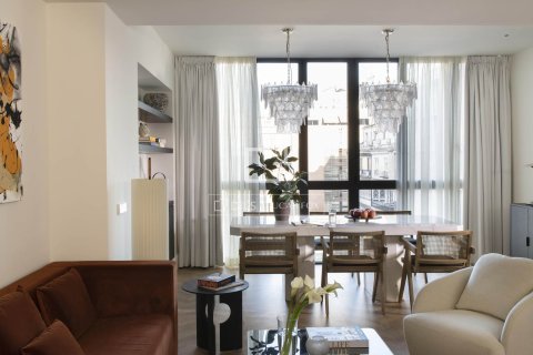 Apartment à Barcelona, Espagne 3 chambres, 140 m2 No. 151032