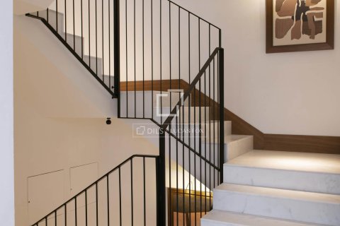 Dzīvoklis īrēšanai Barcelona, Spānijā 3 istabas, 140 m2 Nr. 151032 - attēls 21