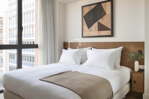 Dzīvoklis īrēšanai Barcelona, Spānijā 3 istabas, 140 m2 Nr. 151032 - attēls 4