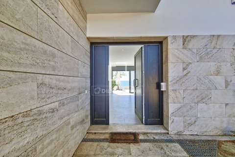 Villa zur Miete in Vilanova i la Geltru, Barcelona, Spanien 5 Schlafzimmer, 306 m2 Nr. 151031 - Foto 10