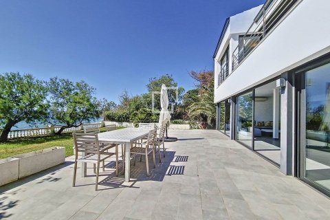 Villa zur Miete in Vilanova i la Geltru, Barcelona, Spanien 5 Schlafzimmer, 306 m2 Nr. 151031 - Foto 20