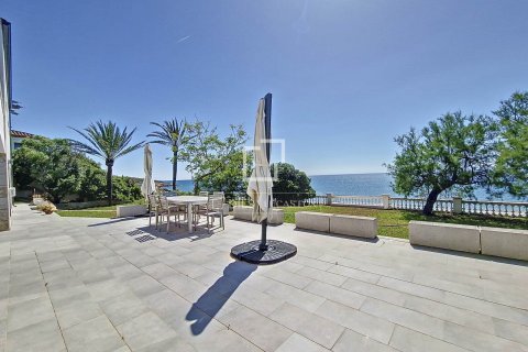 Villa zur Miete in Vilanova i la Geltru, Barcelona, Spanien 5 Schlafzimmer, 306 m2 Nr. 151031 - Foto 9