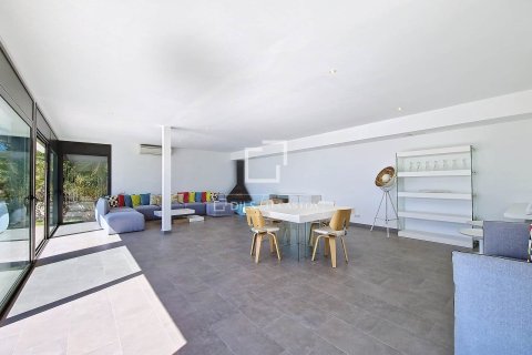 Villa zur Miete in Vilanova i la Geltru, Barcelona, Spanien 5 Schlafzimmer, 306 m2 Nr. 151031 - Foto 4