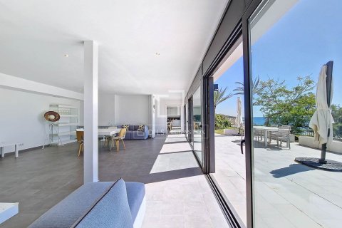 Villa zur Miete in Vilanova i la Geltru, Barcelona, Spanien 5 Schlafzimmer, 306 m2 Nr. 151031 - Foto 16