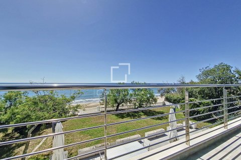 Villa zur Miete in Vilanova i la Geltru, Barcelona, Spanien 5 Schlafzimmer, 306 m2 Nr. 151031 - Foto 6