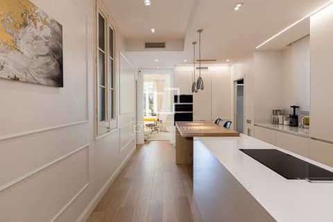 Dzīvoklis īrēšanai Barcelona, Spānijā 3 istabas, 158 m2 Nr. 151034 - attēls 16