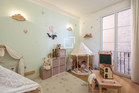 Dzīvoklis īrēšanai Barcelona, Spānijā 3 istabas, 158 m2 Nr. 151034 - attēls 29