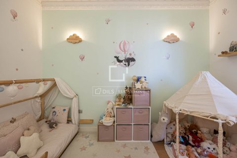 Dzīvoklis īrēšanai Barcelona, Spānijā 3 istabas, 158 m2 Nr. 151034 - attēls 30