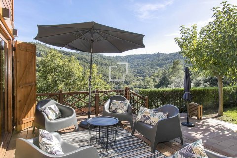 Villa for rent in La Floresta, Barcelona, Spain 3 bedrooms, 280 sq.m. No. 151030 - photo 5