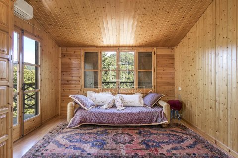 Villa for rent in La Floresta, Barcelona, Spain 3 bedrooms, 280 sq.m. No. 151030 - photo 27