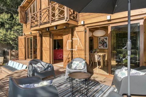 Villa for rent in La Floresta, Barcelona, Spain 3 bedrooms, 280 sq.m. No. 151030 - photo 4