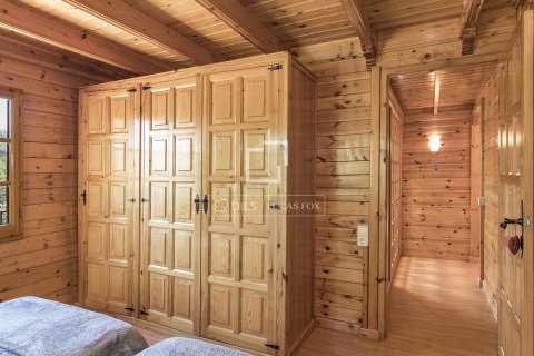 Villa for rent in La Floresta, Barcelona, Spain 3 bedrooms, 280 sq.m. No. 151030 - photo 24