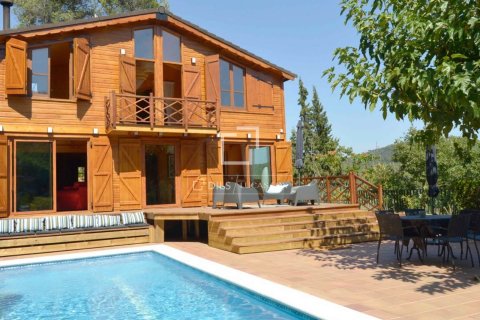 Villa in La Floresta, Barcelona, Spain 3 bedrooms, 280 sq.m. No. 151030