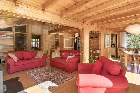 Villa for rent in La Floresta, Barcelona, Spain 3 bedrooms, 280 sq.m. No. 151030 - photo 8