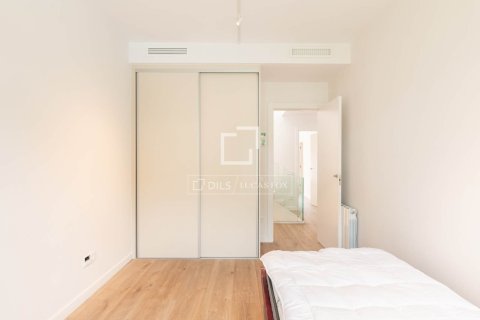 Villa for rent in Gava, Barcelona, Spain 4 bedrooms, 286 sq.m. No. 151029 - photo 14