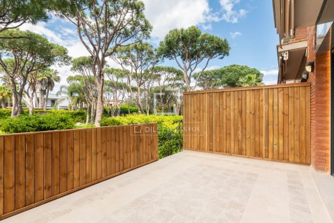 Villa for rent in Gava, Barcelona, Spain 4 bedrooms, 286 sq.m. No. 151029 - photo 26