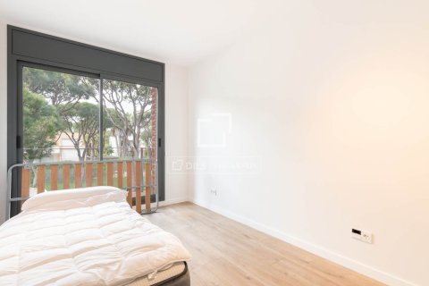 Villa for rent in Gava, Barcelona, Spain 4 bedrooms, 286 sq.m. No. 151029 - photo 15