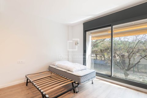 Villa for rent in Gava, Barcelona, Spain 4 bedrooms, 286 sq.m. No. 151029 - photo 12