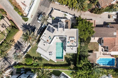 Willa w Marbella, Malaga, Hiszpania 5 sypialni, 408 mkw. nr 157841 – zdjęcie 21