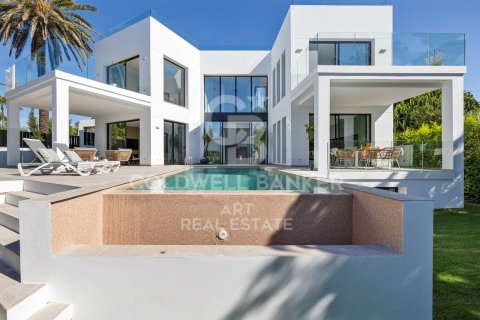 Willa w Marbella, Malaga, Hiszpania 5 sypialni, 408 mkw. nr 157841 – zdjęcie 18