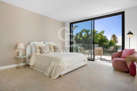 Willa w Marbella, Malaga, Hiszpania 5 sypialni, 408 mkw. nr 157841 – zdjęcie 9