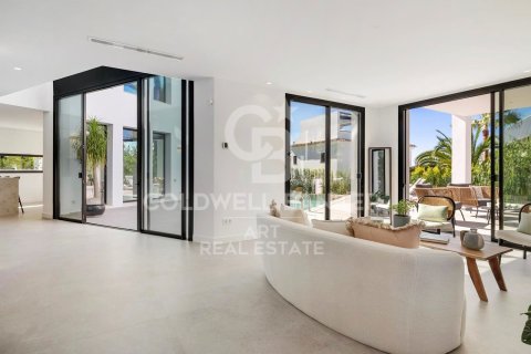 Willa w Marbella, Malaga, Hiszpania 5 sypialni, 408 mkw. nr 157841 – zdjęcie 3
