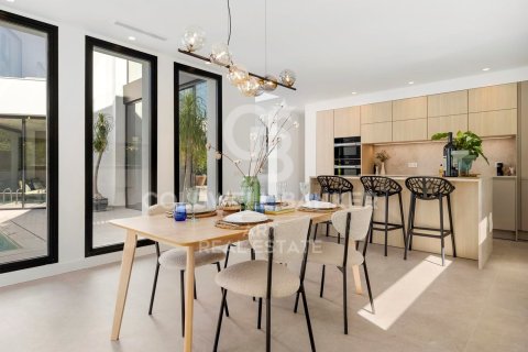 Willa w Marbella, Malaga, Hiszpania 5 sypialni, 408 mkw. nr 157841 – zdjęcie 4