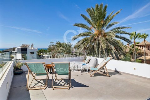 Willa w Marbella, Malaga, Hiszpania 5 sypialni, 408 mkw. nr 157841 – zdjęcie 15